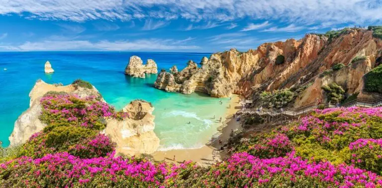 The Ultimate Guide: Where to Stay in Algarve – 6 Best Accommodation Options